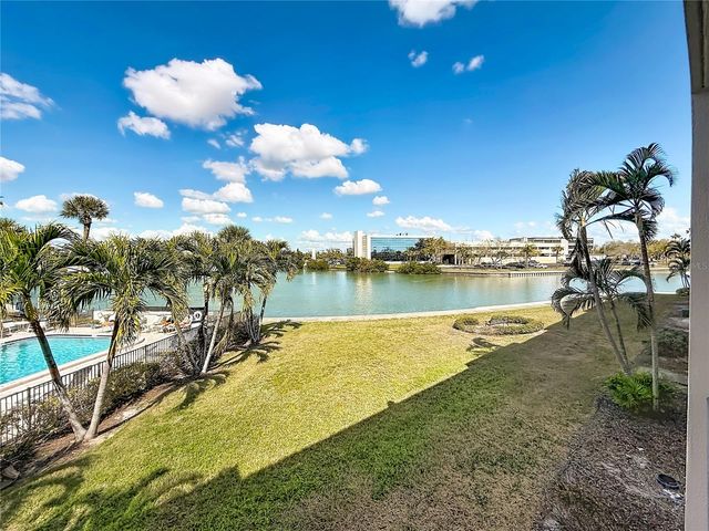 7401 BAY ISLAND DRIVE S 232, South Pasadena, FL 33707