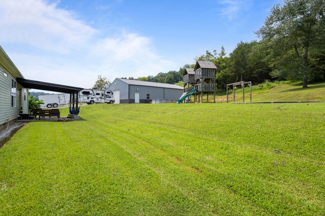 4022 Ella West Cir, Lynnville, TN 38472