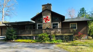 121 Rockwood Drive, Hendersonville, NC 28792