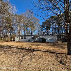 3999 Dennis Mclawhorn Road, Ayden, NC 28513