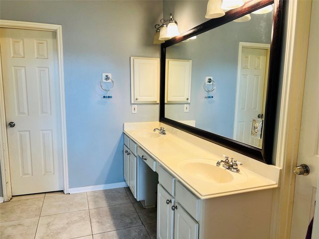 4711 Autumn Dawn Way, Houston, TX 77084
