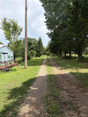 5315 Lynam Road, French Village, MO 63036