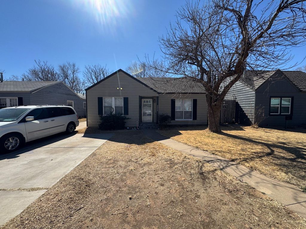 2205 25th Street, Front, Lubbock, TX 79411