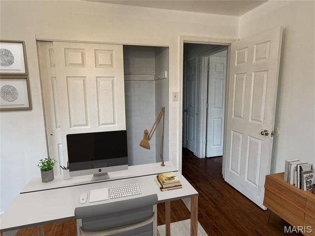 4750 Central School Road, St Charles, MO 63304