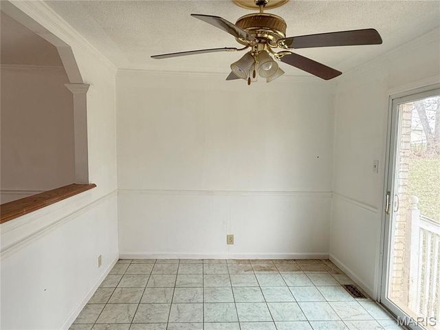 4750 Central School Road, St Charles, MO 63304