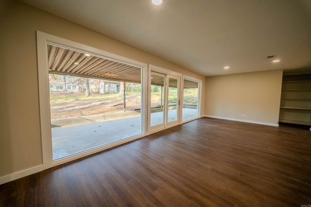 1114 W 4Th St, El Dorado, AR 71730