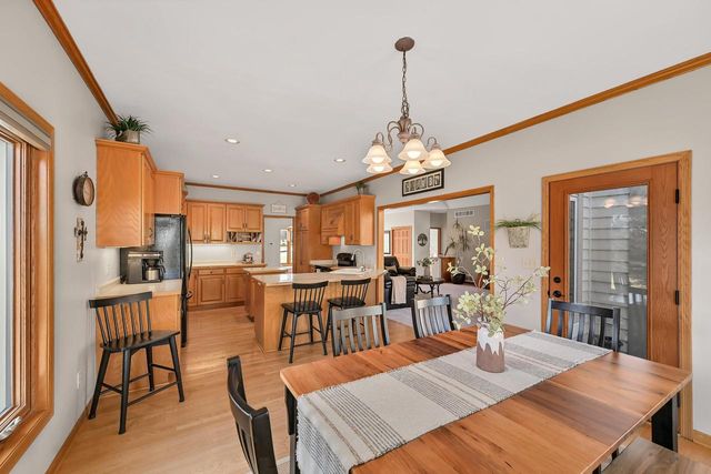 N21W26622 Cattail COURT, Pewaukee, WI 53072