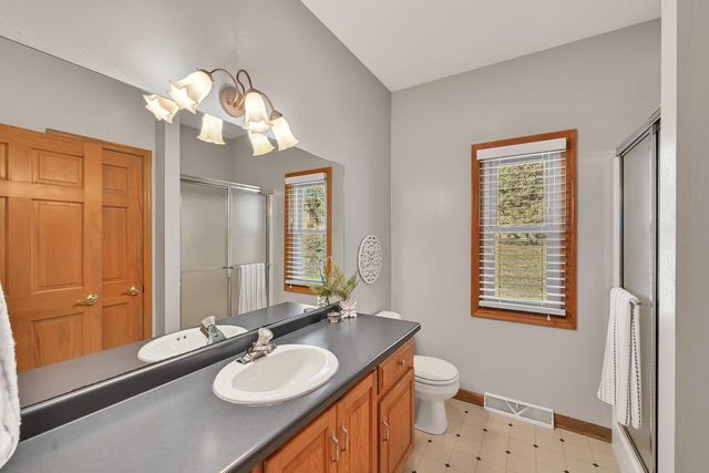 N21W26622 Cattail COURT, Pewaukee, WI 53072