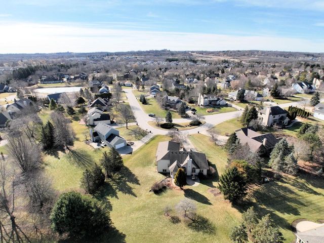 N21W26622 Cattail COURT, Pewaukee, WI 53072