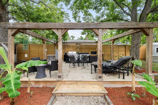 1208 Merganser Court, Mount Pleasant, SC 29464