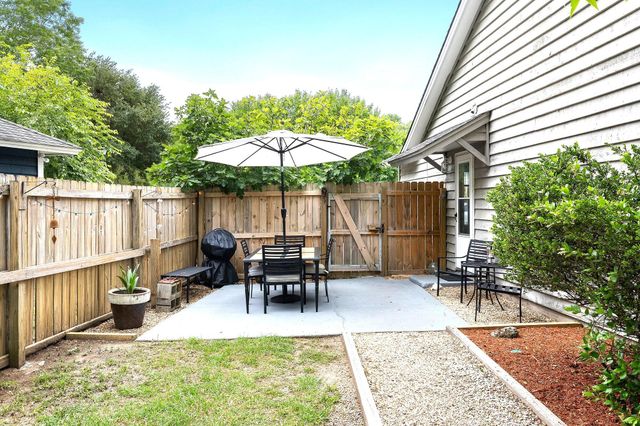 1208 Merganser Court, Mount Pleasant, SC 29464