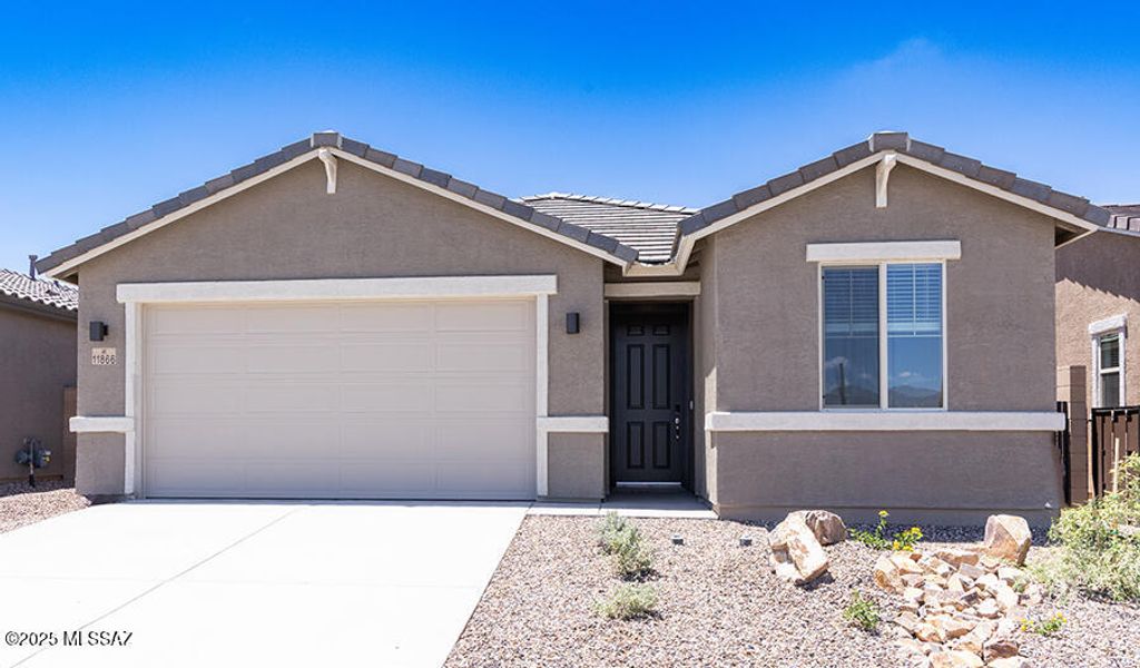 11866 E Becker Drive, Vail, AZ 85641