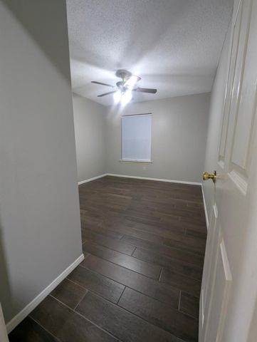 827 Coral Tree Place, Missouri City, TX 77459