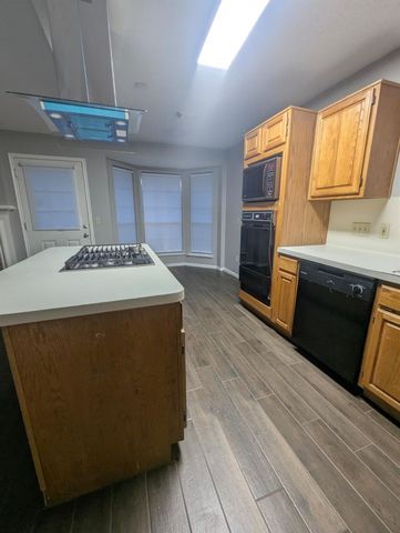 827 Coral Tree Place, Missouri City, TX 77459