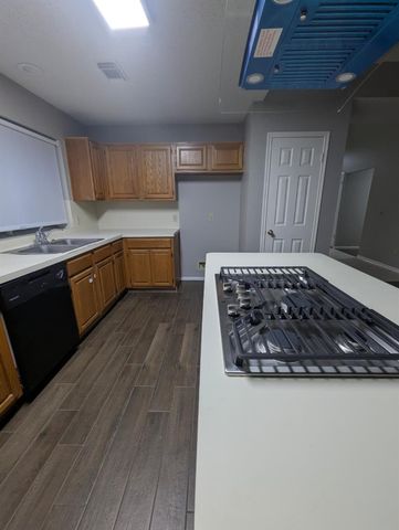 827 Coral Tree Place, Missouri City, TX 77459