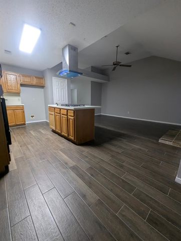 827 Coral Tree Place, Missouri City, TX 77459