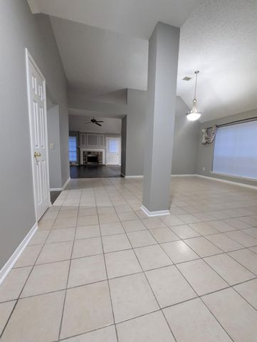 827 Coral Tree Place, Missouri City, TX 77459