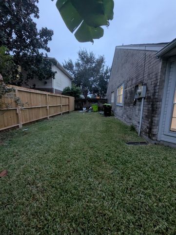 827 Coral Tree Place, Missouri City, TX 77459