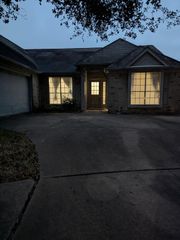827 Coral Tree Place, Missouri City, TX 77459