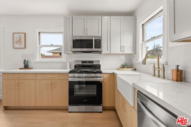209 N Avenue 57, Los Angeles, CA 90042
