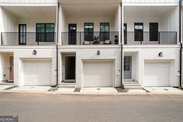 154 Chestnut Circle 80, Atlanta, GA 30342