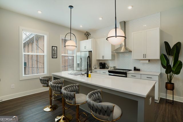 154 Chestnut Circle 80, Atlanta, GA 30342