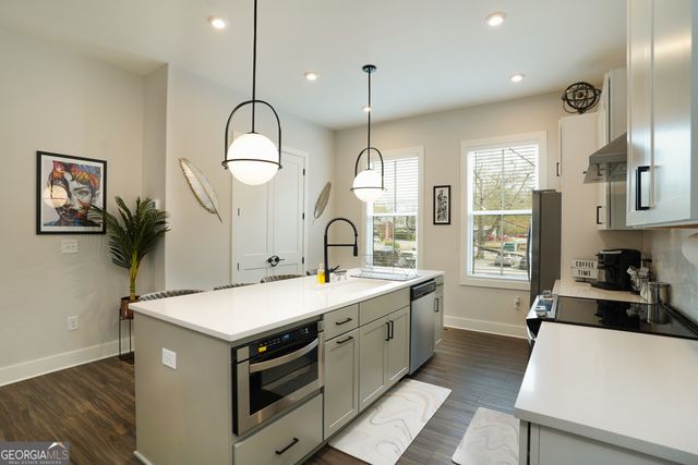 154 Chestnut Circle 80, Atlanta, GA 30342