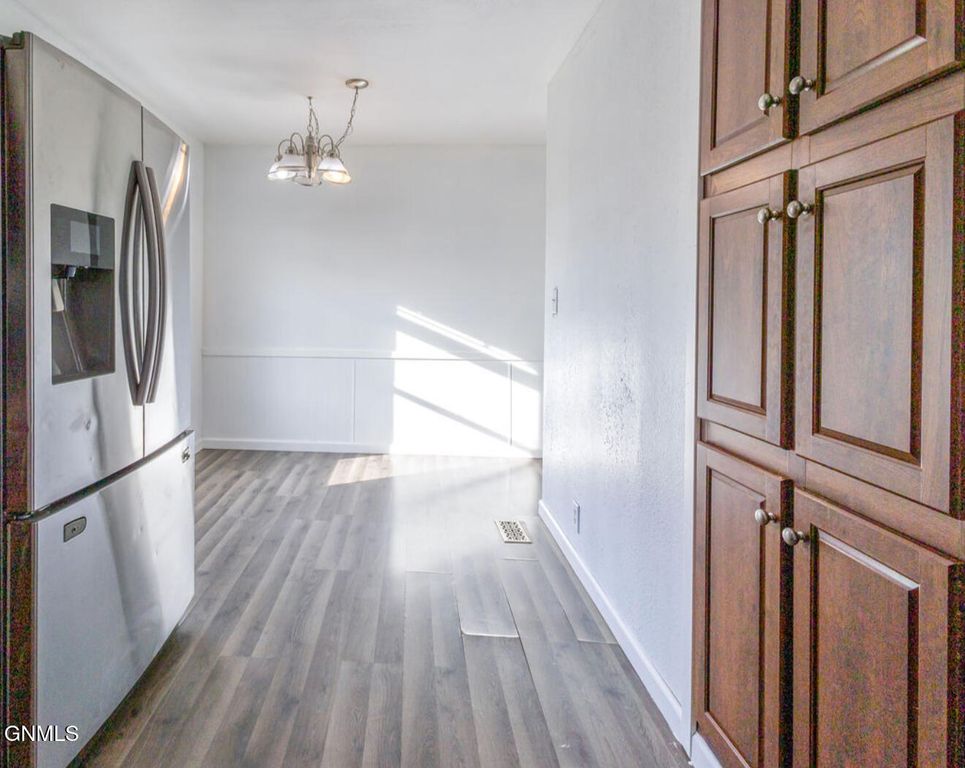 2202 35th Terrace W, Williston, ND 58801 photo 16