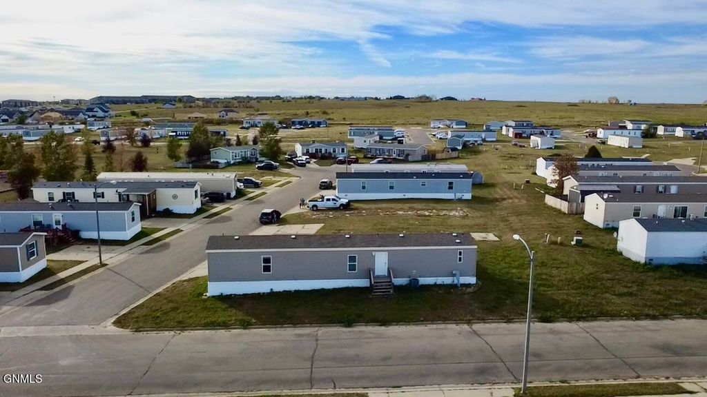 2202 35th Terrace W, Williston, ND 58801 photo 22