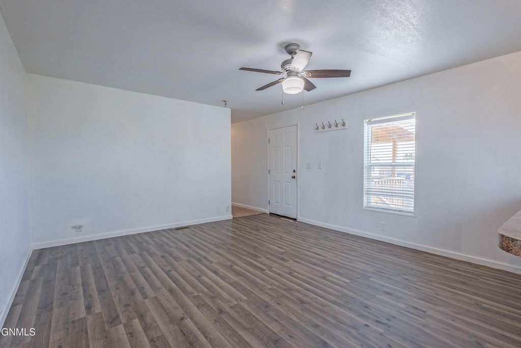 2202 35th Terrace W, Williston, ND 58801 photo 7