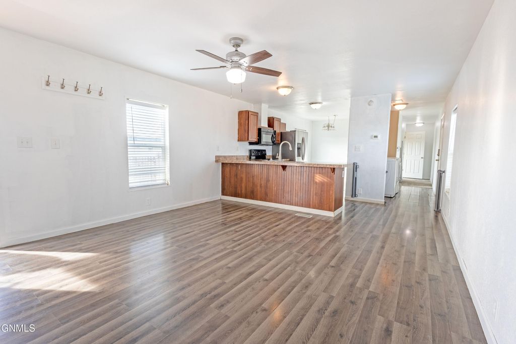 2202 35th Terrace W, Williston, ND 58801 photo 8