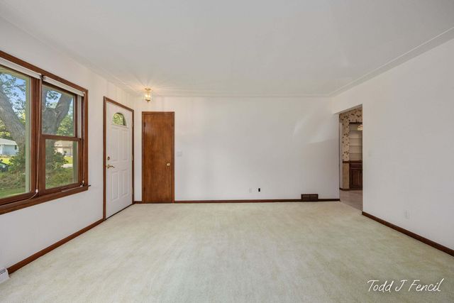 7494 Louise Avenue, Georgetown Twp, MI 49428