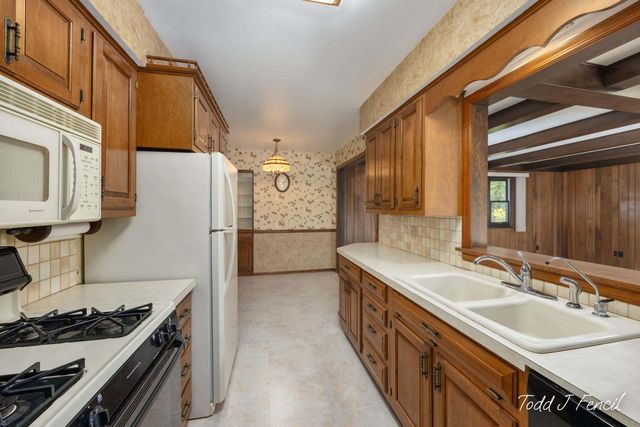 7494 Louise Avenue, Georgetown Twp, MI 49428