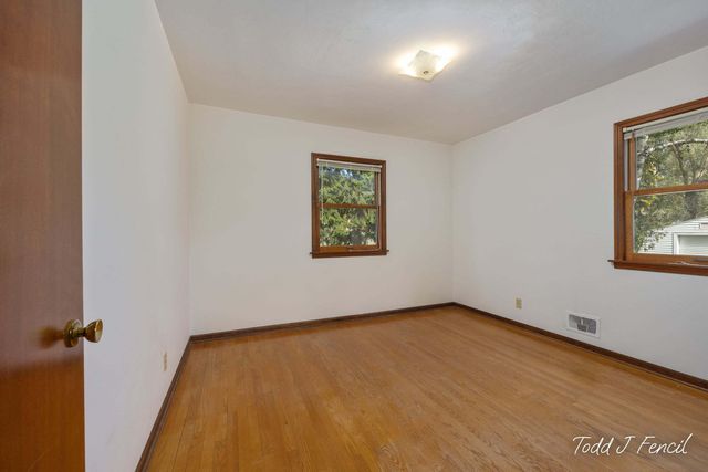 7494 Louise Avenue, Georgetown Twp, MI 49428