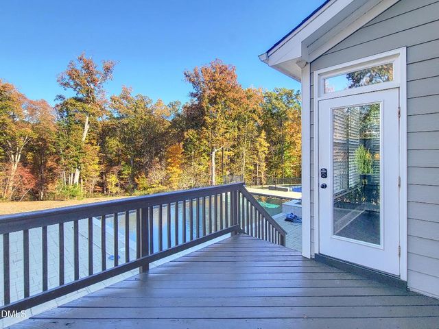 3320 Heathrowe Grove Court, Fuquay Varina, NC 27526