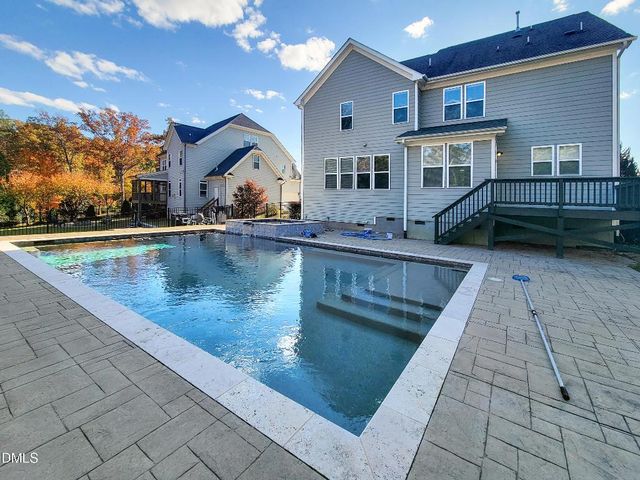 3320 Heathrowe Grove Court, Fuquay Varina, NC 27526