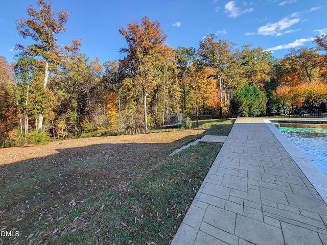 3320 Heathrowe Grove Court, Fuquay Varina, NC 27526