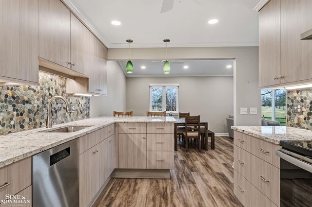 780 Country Club Drive, St Clair Shores, MI 48082