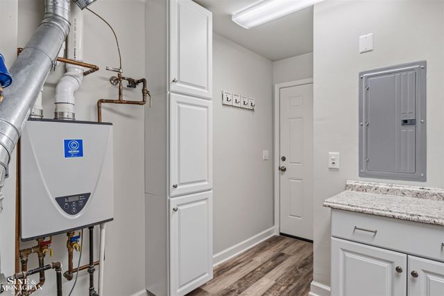 780 Country Club Drive, St Clair Shores, MI 48082