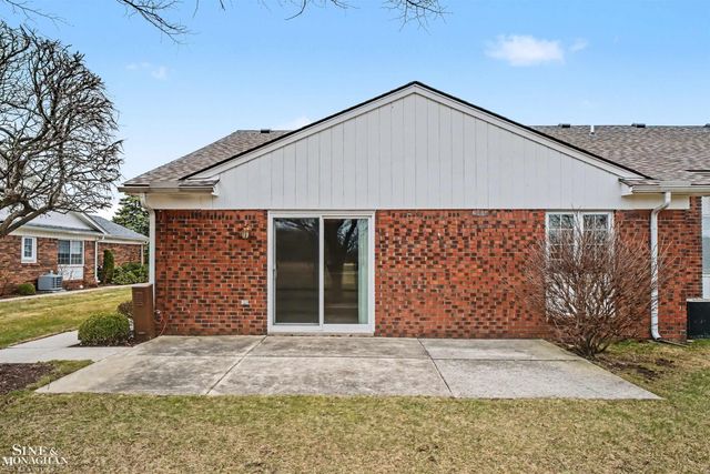 780 Country Club Drive, St Clair Shores, MI 48082