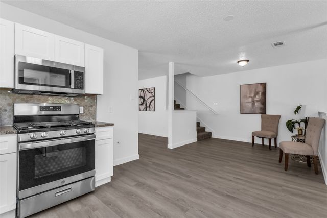 522 Alameda Avenue, Duncanville, TX 75137