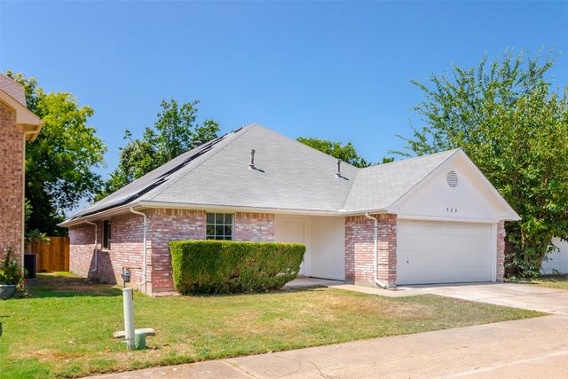 522 Alameda Avenue, Duncanville, TX 75137