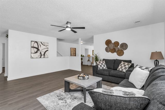 522 Alameda Avenue, Duncanville, TX 75137