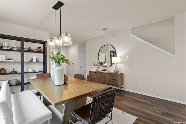 817 RUSTIC GRV, Boerne, TX 78006