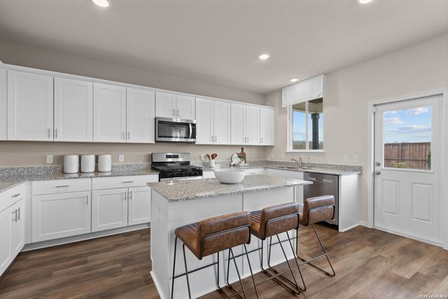 817 RUSTIC GRV, Boerne, TX 78006