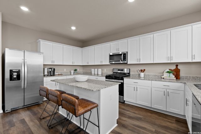 817 RUSTIC GRV, Boerne, TX 78006
