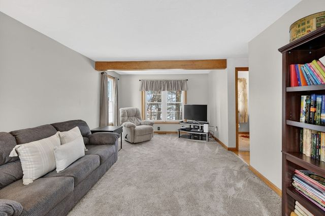 170 Lake Ridge Dr, Taunton, MA 02780