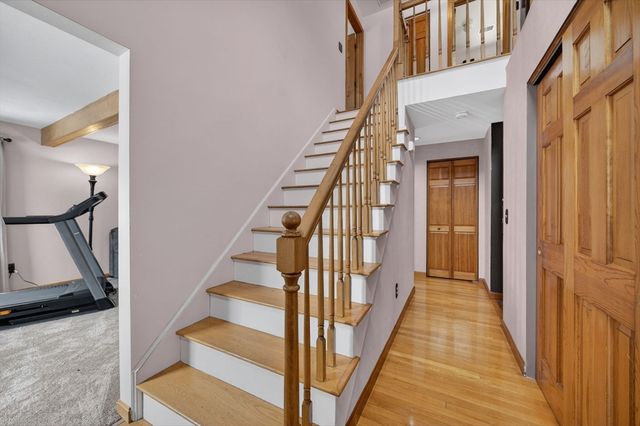 170 Lake Ridge Dr, Taunton, MA 02780