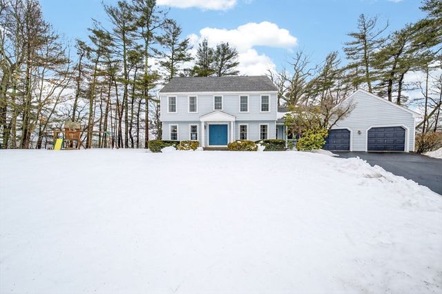 170 Lake Ridge Dr, Taunton, MA 02780