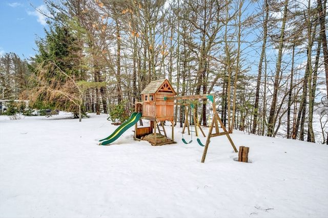 170 Lake Ridge Dr, Taunton, MA 02780